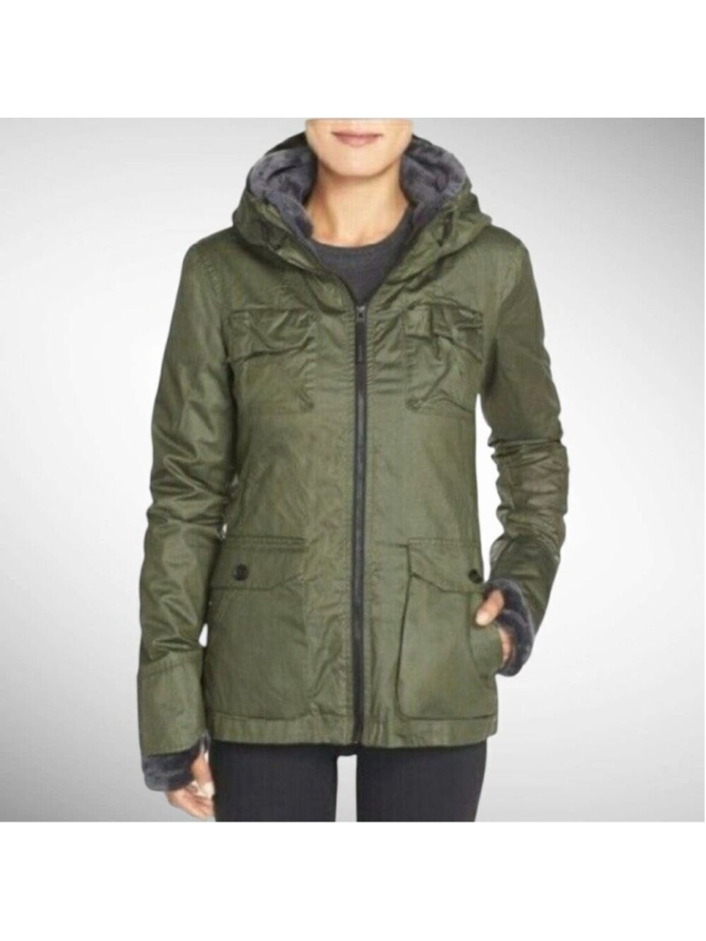 Bench Kresiel 2-in-1 Jacket in Dark Olive Green Size S